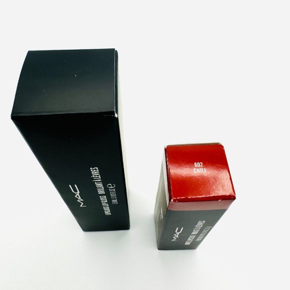 3370 MAC COSMETICS MAKEUP BUNDLE LIPGLOSS AND LIPSTICK BUNDLE SET LOT - Picture 3 of 3